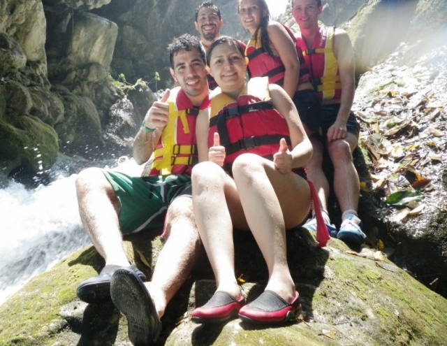 Ven con amigos